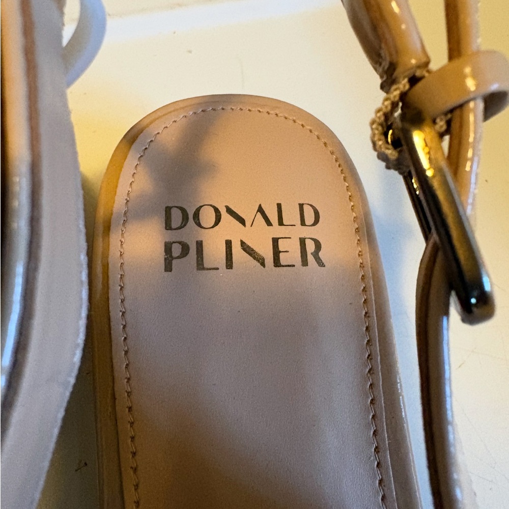 Donald J. Pliner old money the Williams tan Slingback Flats size 11 - Picture 3 of 10